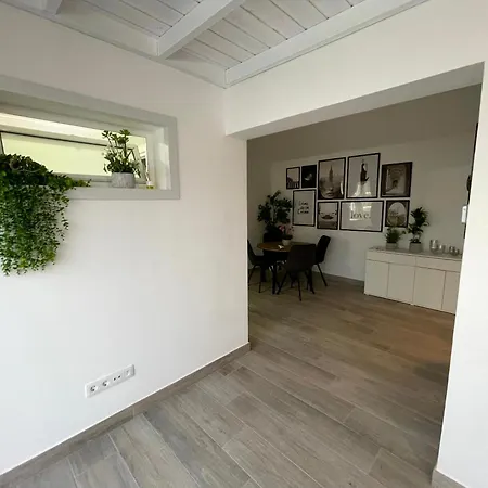 Serenarty Flor Con Jacuzzi