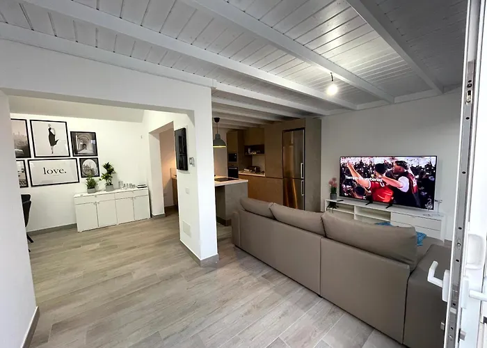 Villa Serenarty Flor Con Jacuzzi