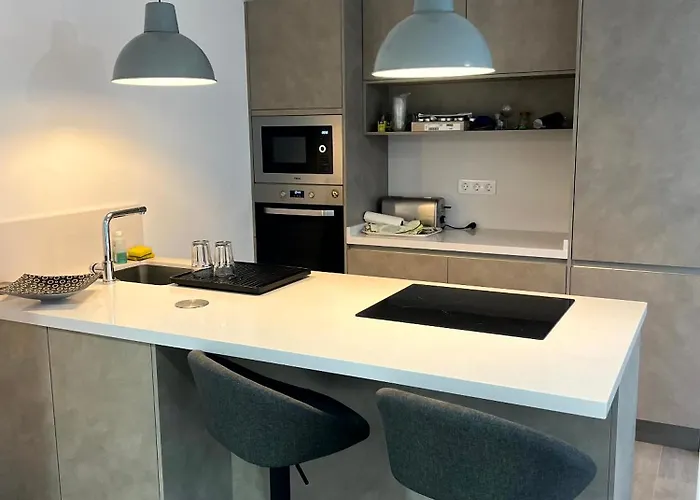 Serenarty Flor Con Jacuzzi *