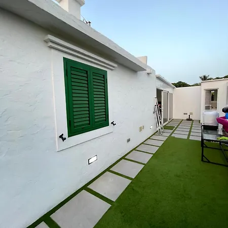 Βίλα Serenarty Flor Con Jacuzzi *