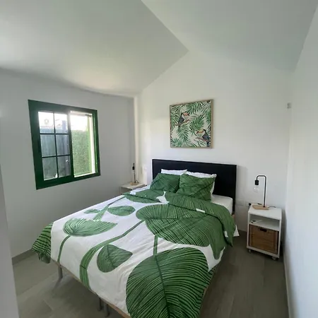 Serenarty Flor Con Jacuzzi Βίλα